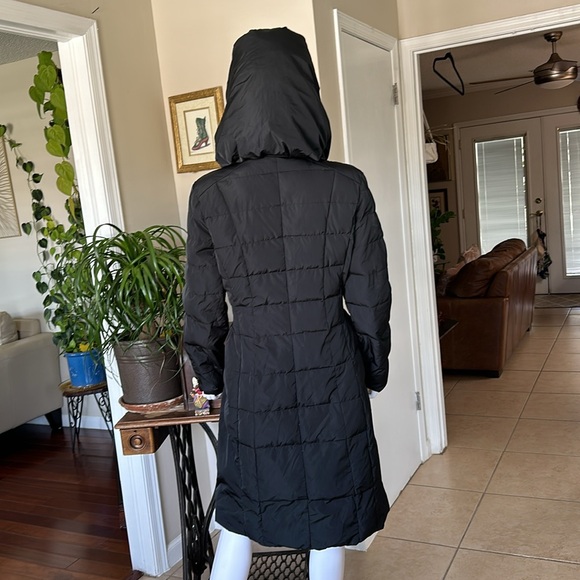 Cole Haan Down Black Long Winter Coat Like New Size M with A Hood - Picture 5 of 8